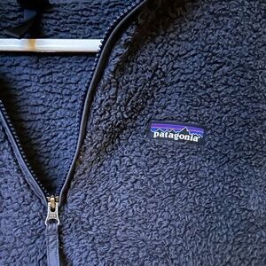 Women’s Patagonia Teddy Quarter Zip- Navy L